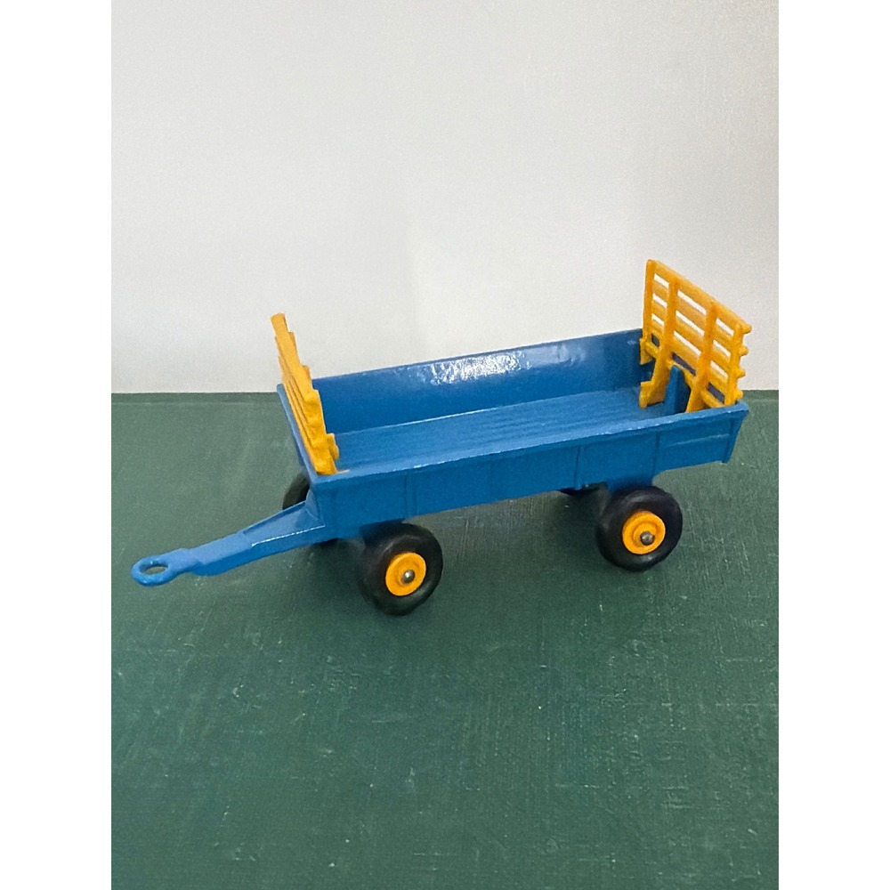 Vintage Lesney Matchbox No 40 Hay Trailer Blue Yellow Made in England Diecast